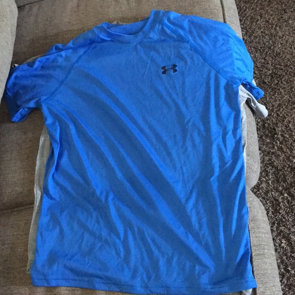 Men’s Under Armour Heatgear Shirts - Picture 3 of 5